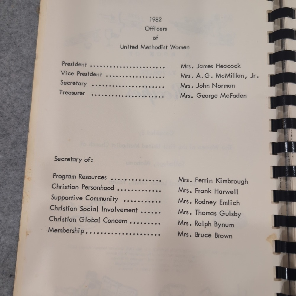 1982 Our Favorite Recipes First United Methodist Church Talladega AL‎ Cookbook - Picture 3 of 3